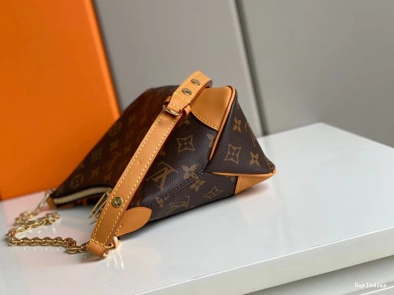 Cheap LOUIS VUITTON ODEON 0823